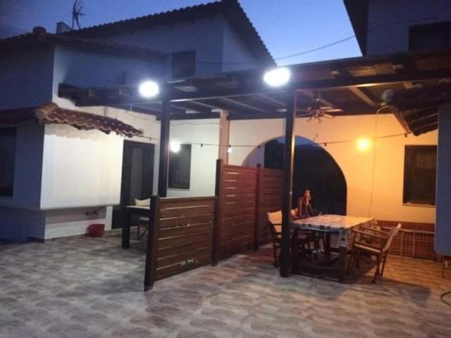 Katevi Luxury Seafront Villa 이에리소스 외부 사진